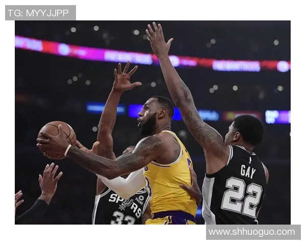 2004年湖人与马刺季后赛激战回顾:巅峰对决与传奇时刻的交织 2004年湖人与马刺季后赛激战回顾:巅峰对决与传奇时刻的交织